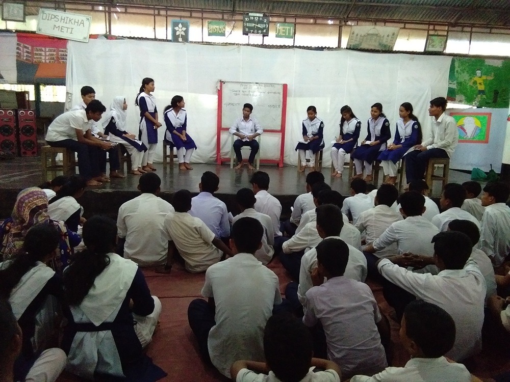 Debate competition session, METI school